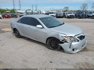 TOYOTA CAMRY 2011