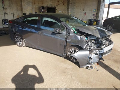 TOYOTA PRIUS PRIME 2021