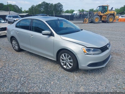 VOLKSWAGEN JETTA 2011