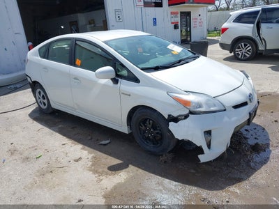 TOYOTA PRIUS 2013