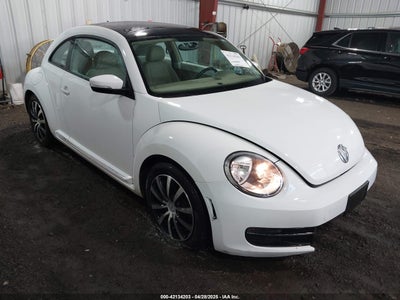 VOLKSWAGEN BEETLE 2013