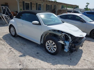 VOLKSWAGEN BEETLE 2017