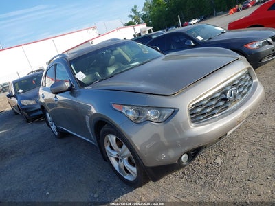 INFINITI FX35 2011