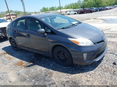 TOYOTA PRIUS 2013