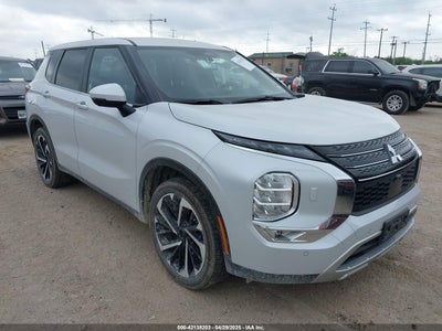 MITSUBISHI OUTLANDER 2024
