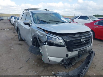 NISSAN PATHFINDER 2024