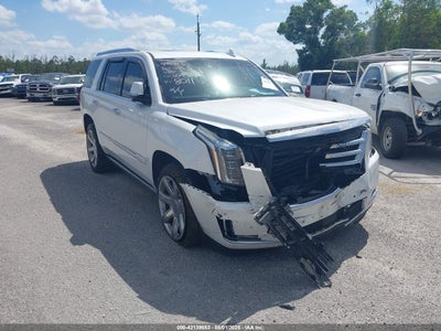 CADILLAC ESCALADE 2016