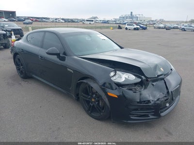 PORSCHE PANAMERA 2015