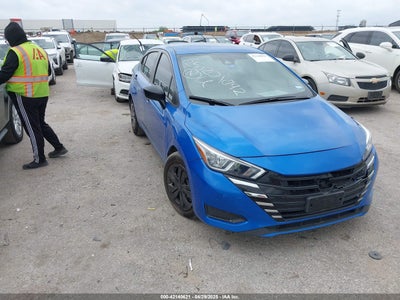 NISSAN VERSA 2023
