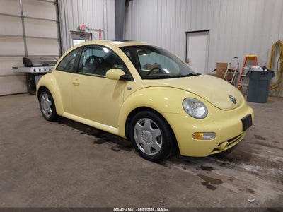 VOLKSWAGEN NEW BEETLE 2001