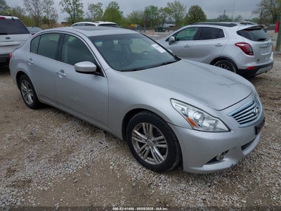 INFINITI Q40 2015