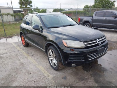 VOLKSWAGEN TOUAREG 2013