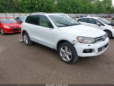 VOLKSWAGEN TOUAREG 2013