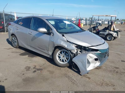 TOYOTA PRIUS PRIME 2017