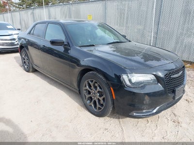 CHRYSLER 300 2019