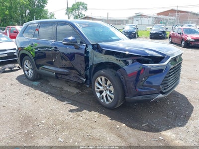 TOYOTA GRAND HIGHLANDER 2025