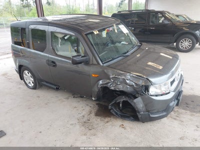 HONDA ELEMENT 2011