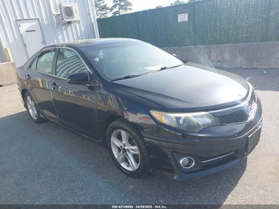 TOYOTA CAMRY 2014