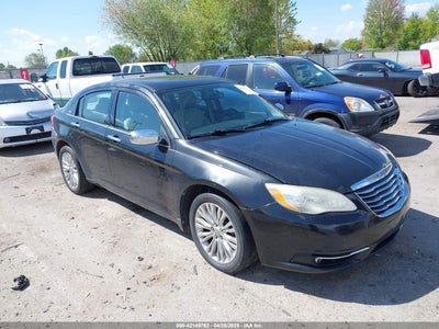 CHRYSLER 200 2011