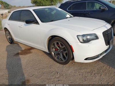 CHRYSLER 300 2021