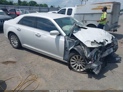 CHRYSLER 300 2014