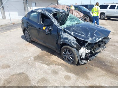 TOYOTA YARIS 2019