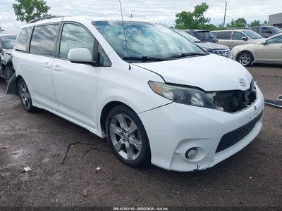 TOYOTA SIENNA 2012