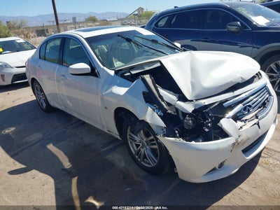 INFINITI Q40 2015