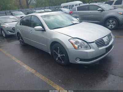 NISSAN MAXIMA 2004