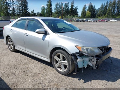 TOYOTA CAMRY 2012