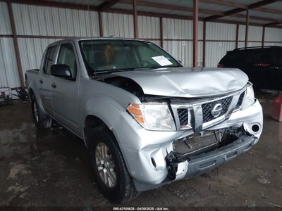 NISSAN FRONTIER 2015