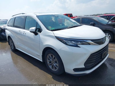 TOYOTA SIENNA 2021