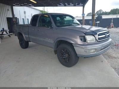 TOYOTA TUNDRA 2002