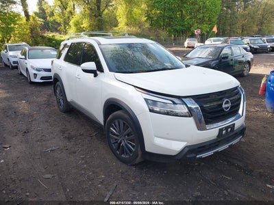 NISSAN PATHFINDER 2024