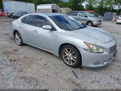 NISSAN MAXIMA 2011