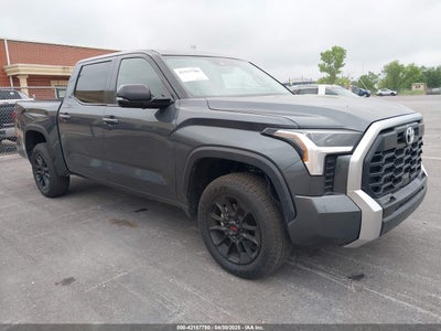 TOYOTA TUNDRA 2022