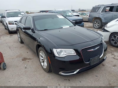 CHRYSLER 300 2015