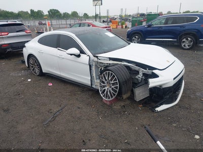 PORSCHE PANAMERA 2025