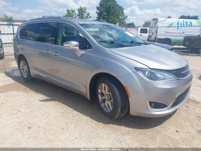 CHRYSLER PACIFICA 2018