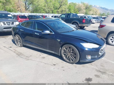 TESLA MODEL S 2014