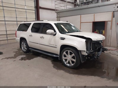 CADILLAC ESCALADE ESV 2014