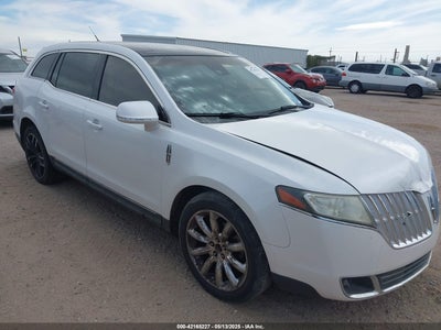 LINCOLN MKT 2010