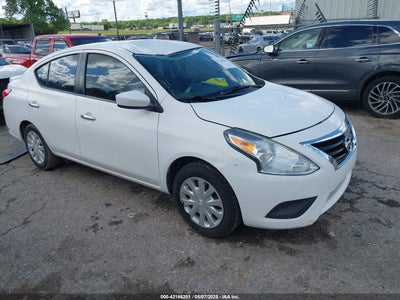 NISSAN VERSA 2017
