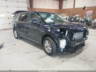 KIA CARNIVAL MPV 2024