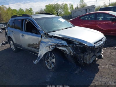 SUBARU OUTBACK 2012