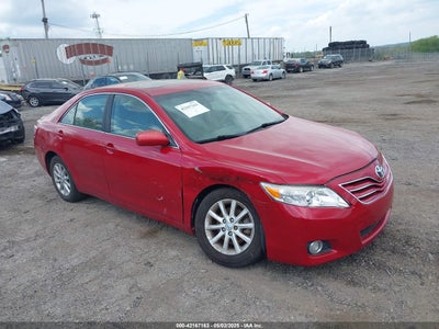 TOYOTA CAMRY 2011