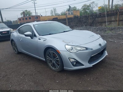 SCION FR-S 2015