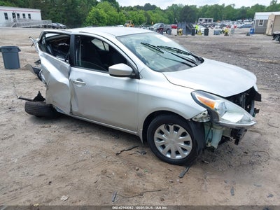 NISSAN VERSA 2015