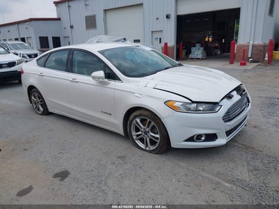 FORD FUSION HYBRID 2015