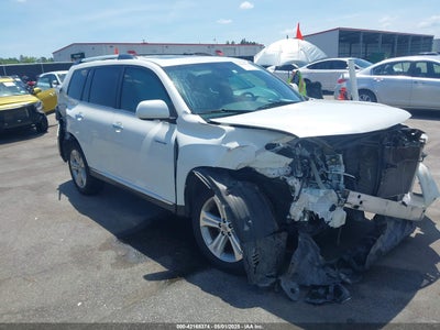 TOYOTA HIGHLANDER 2013